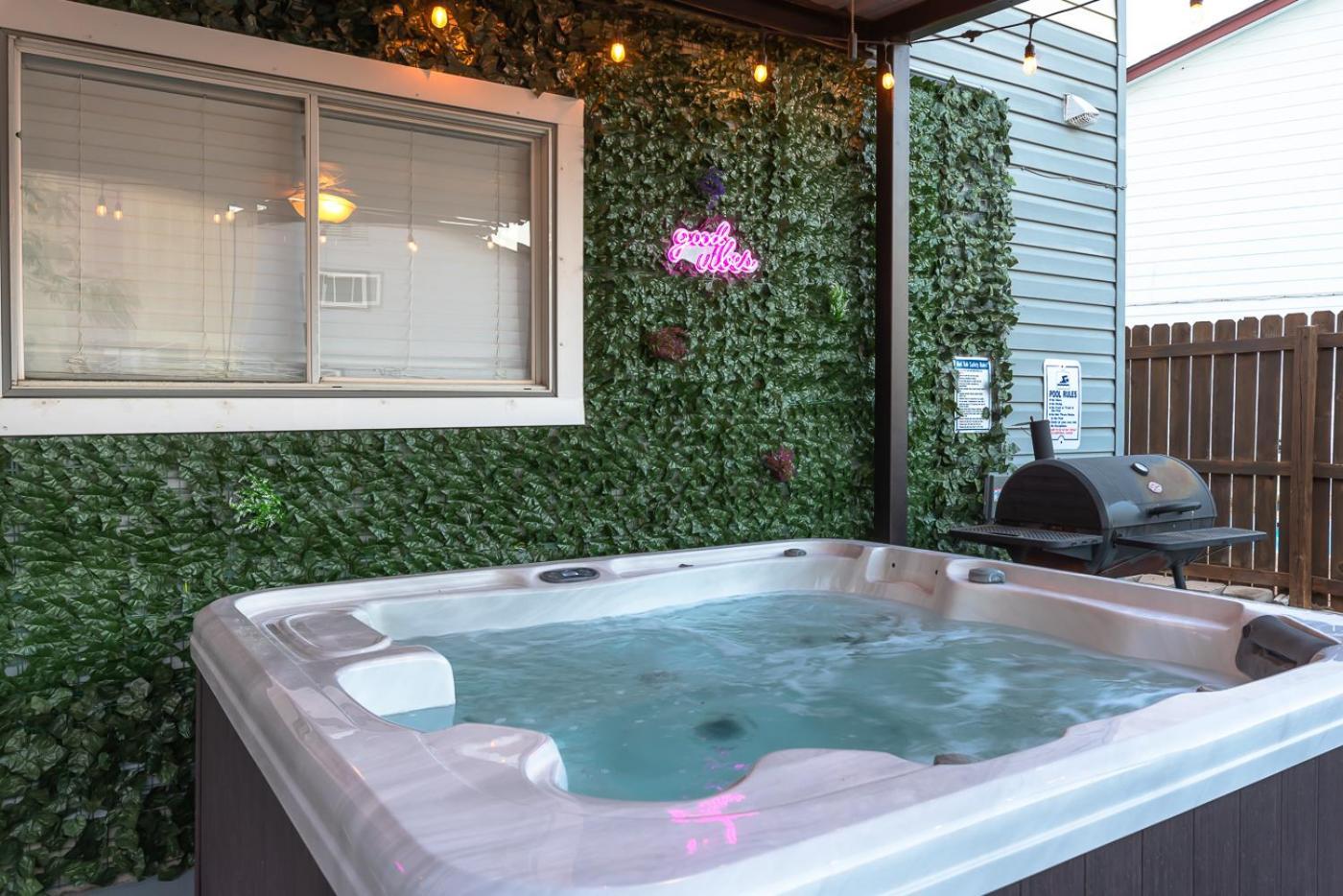 Gameroom, Bbq & Hot-Tub By Lackland & Seaworld San Antonio Exterior photo